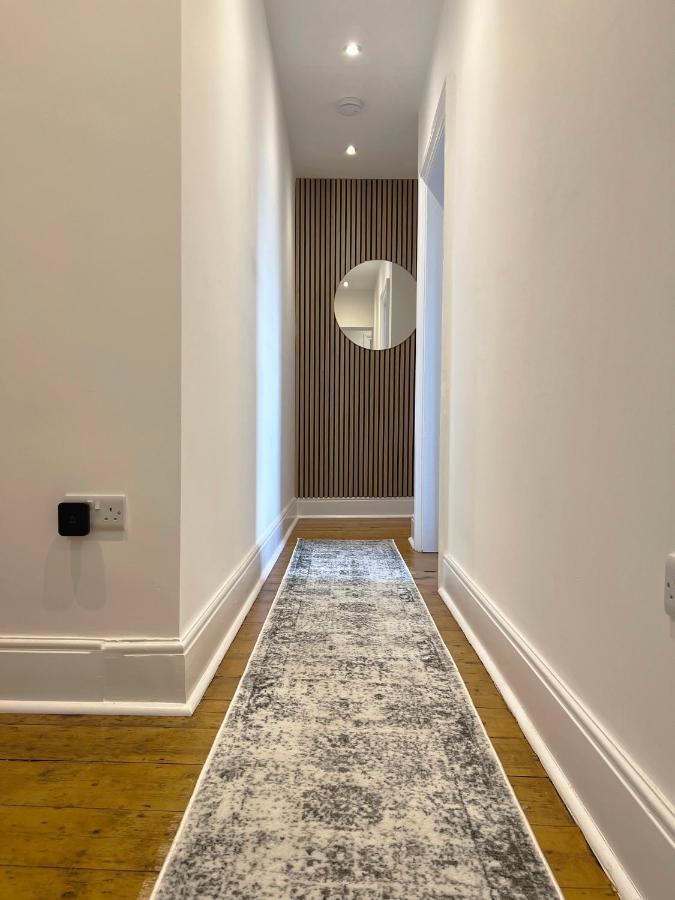 1 Bed / 1 Sofa Bed 'Scandi' Style Ground Floor Apartment เยโอวิล ภายนอก รูปภาพ